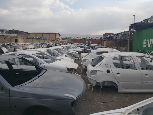 عکس قطعات بدنه فرید