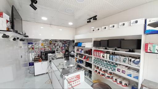 عکس دفتر مهندسی و کامپیوتر آریاسیستم