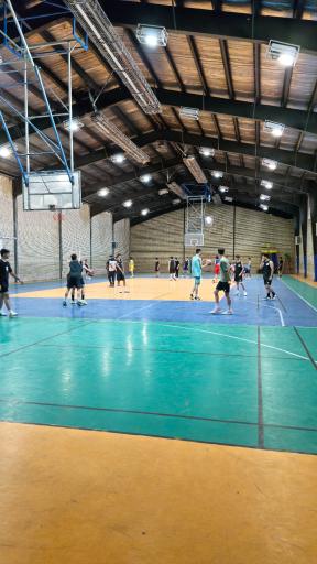 عکس سالن ورزشی زیتون