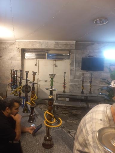 عکس قلیان کافه سنتی سرای فاخته