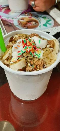 عکس بستنی فروشی قصر یخ