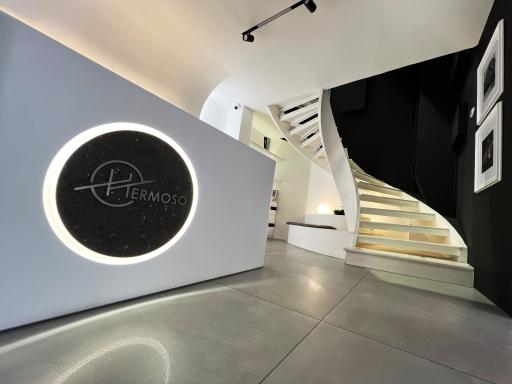 عکس فروشگاه هرموسو