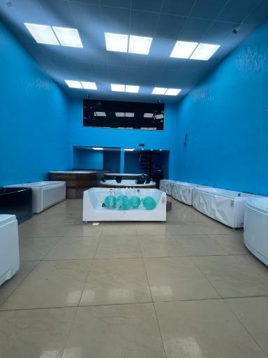 عکس کاشی و سرامیک علیرضا بنده مسئول شعبه ۳