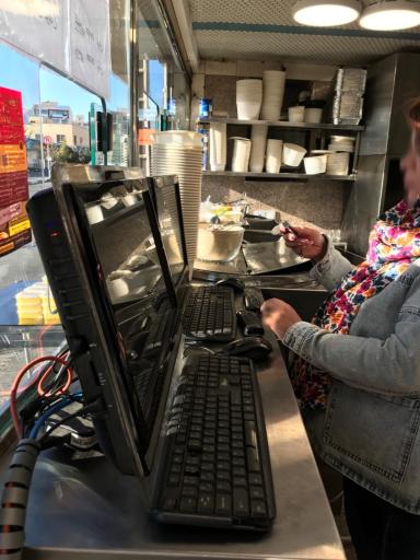 عکس کبابی جوانان