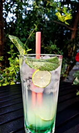 عکس کافه رستوران ارکیده