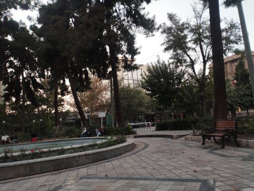 عکس بوستان شهریار عدل