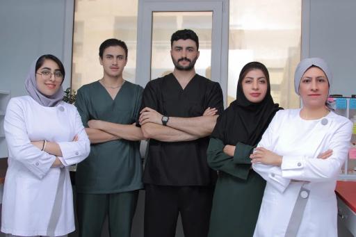 عکس کلینیک دندانسازی و دندانپزشکی روشنا