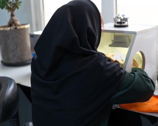 عکس کلینیک دندانسازی و دندانپزشکی روشنا