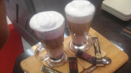 عکس کافه سفید برفی