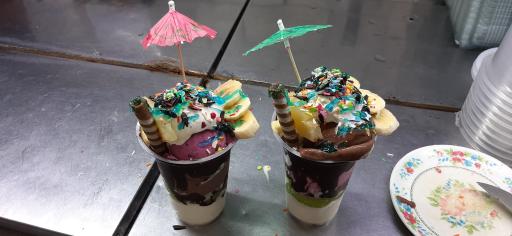 عکس کافه سفید برفی