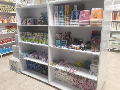 عکس لوازم قنادی و ظروف یکبار مصرف ارغوان 