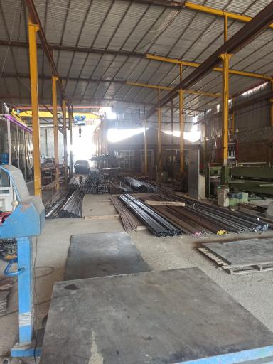 عکس آهن آلات حاج رمضان بدری 