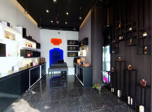 عکس عطر آپامه