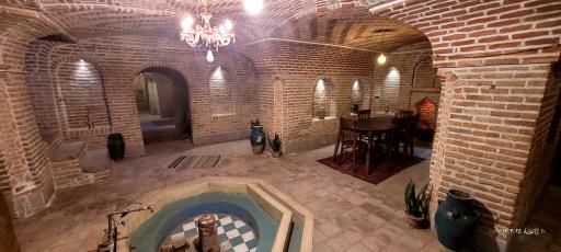 عمارت شیرخورشیدی 