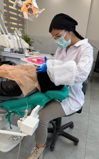 عکس دکتر نسیم چرخند 