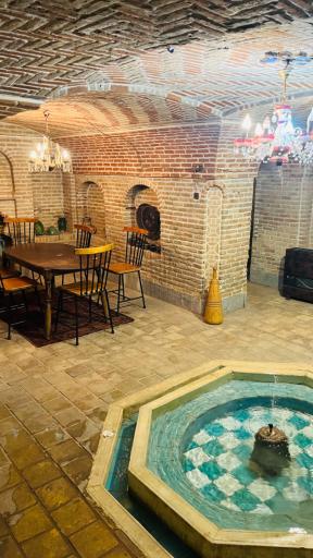 عکس عمارت شیرخورشیدی 