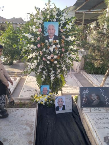 عکس مزارمرحوم حاج عباس ایزدی