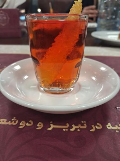 رستوران باختر