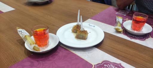 عکس رستوران باختر