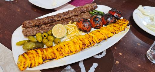 عکس رستوران باختر