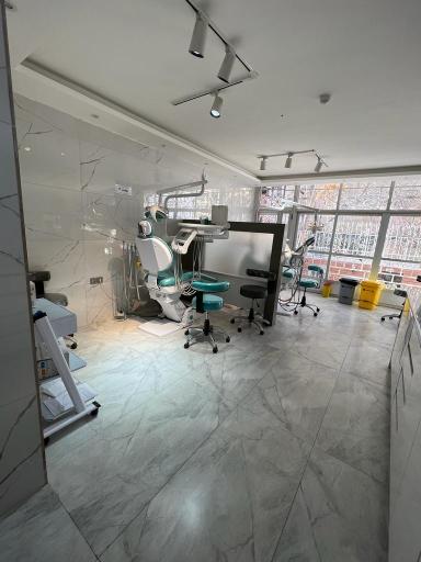 عکس درمانگاه دندانپزشکی ادیب