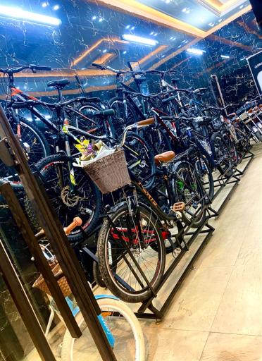 عکس نمایشگاه موتورسیکلت و دوچرخه دهری