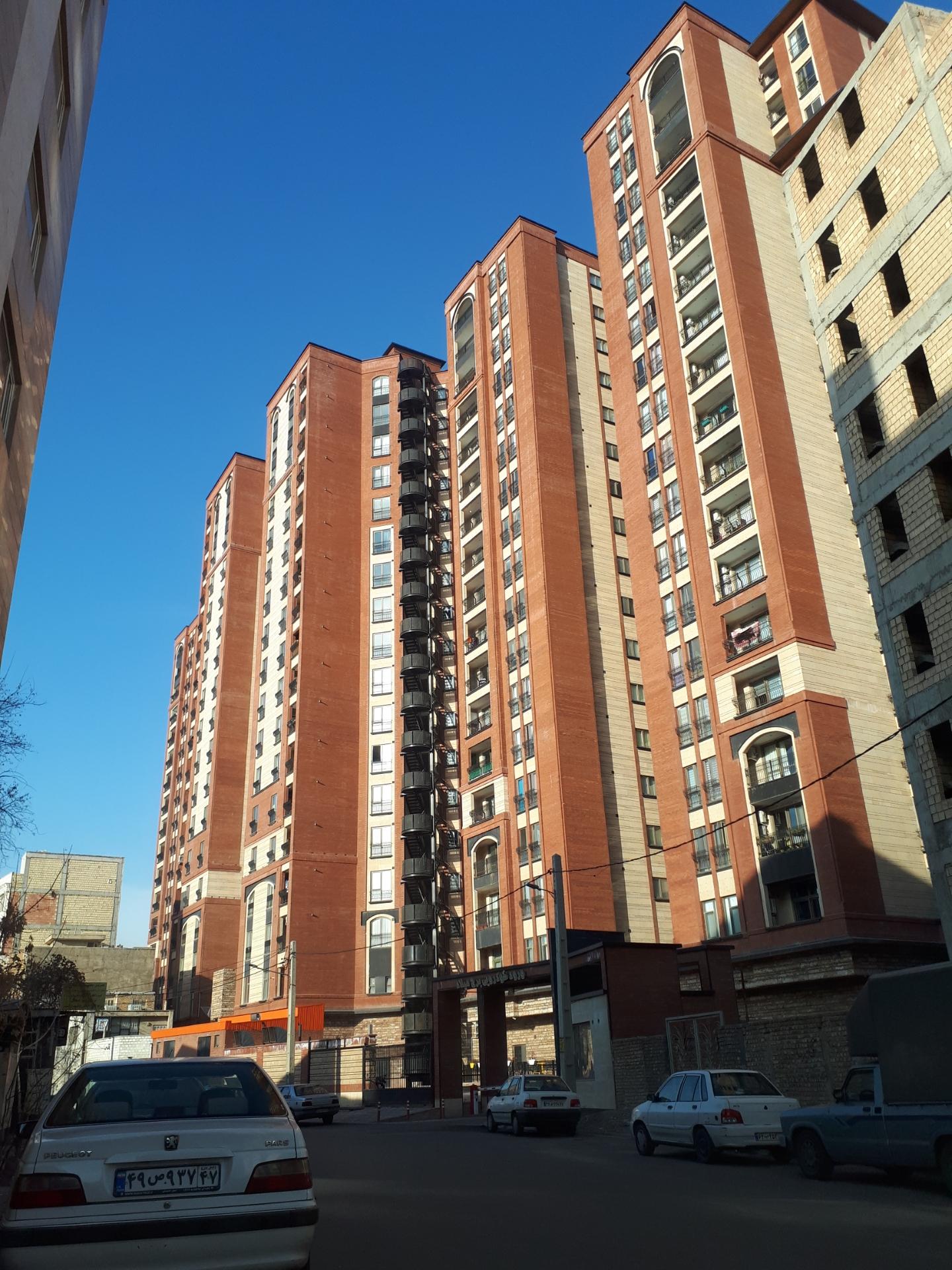 عکس برج میلاد بلوک Aجنوبی