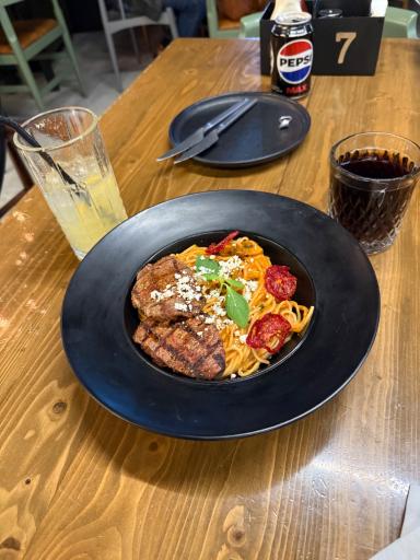 عکس فست فود راینو