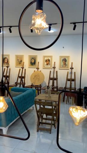 عکس آموزشگاه آزاد هنرهای تجسمی هزار هنر