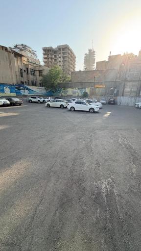 عکس پارکینگ شهید چمران