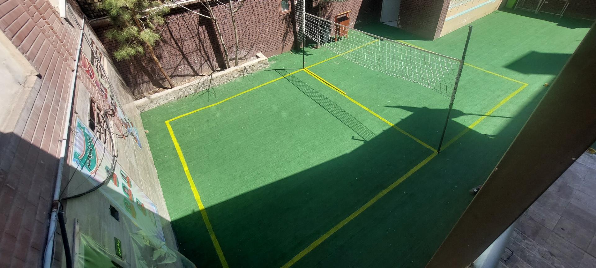 عکس دبیرستان نیک اندیشان متوسطه یک