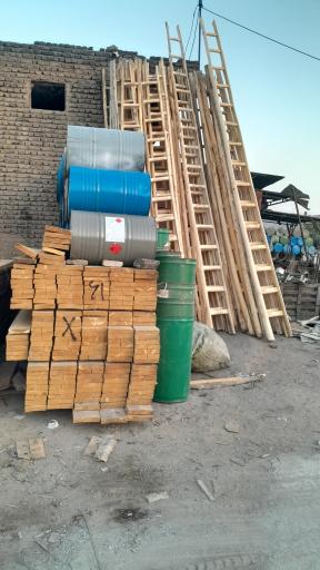 عکس تخته بنایی و بشکه اشکبار