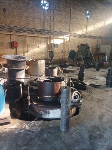 عکس کارگاه ریخته گری