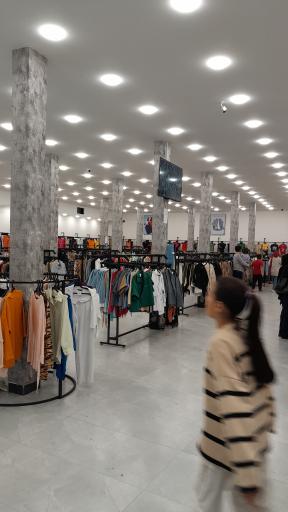 عکس پوشاک آسمان شعبه 1 سیرجان 