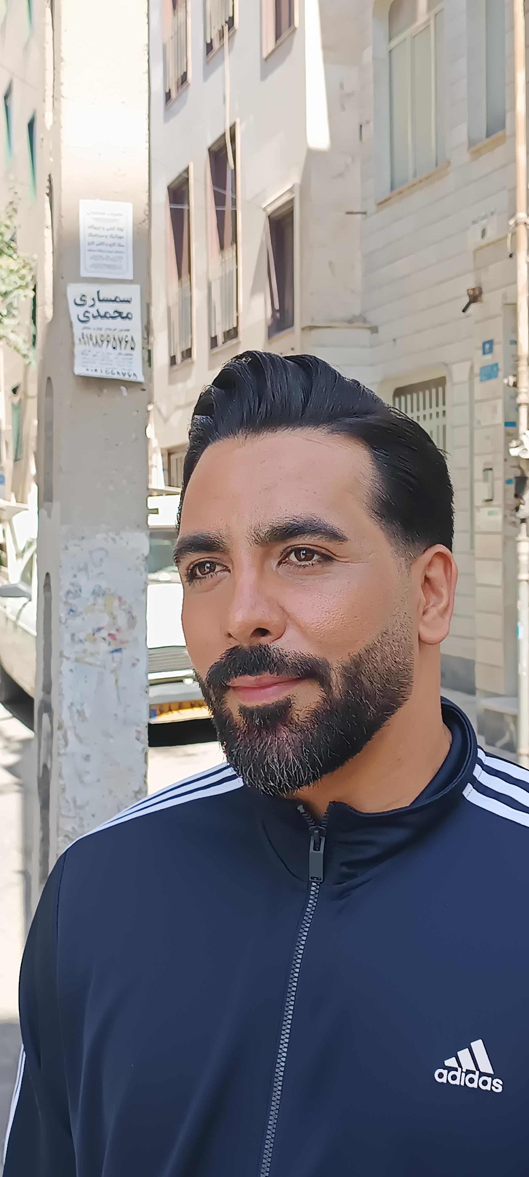 عکس آرایشگاه و آموزشگاه کوهیار