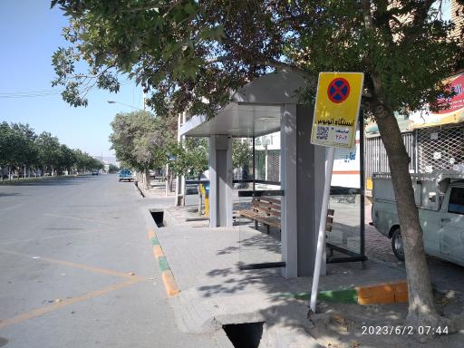 عکس ایستگاه اتوبوس ابوطالب 50