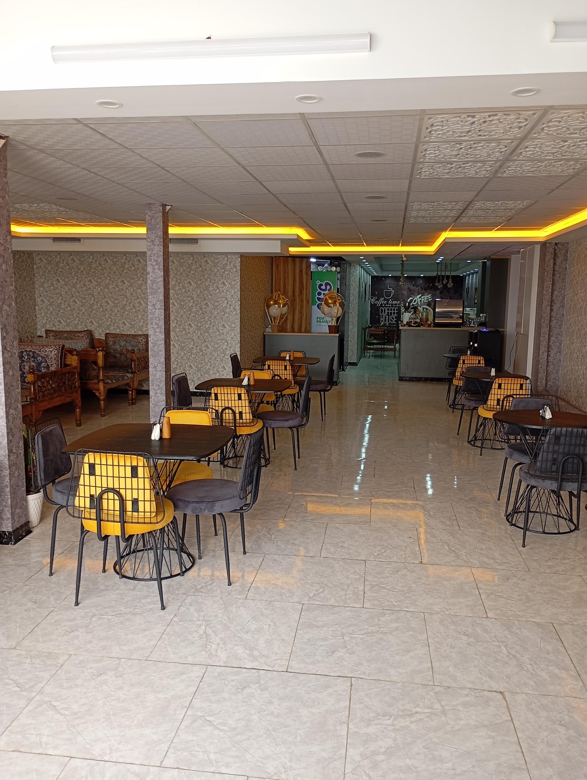 عکس عمارت خانواده