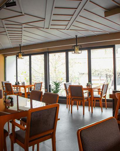 عکس کافه اَبرا