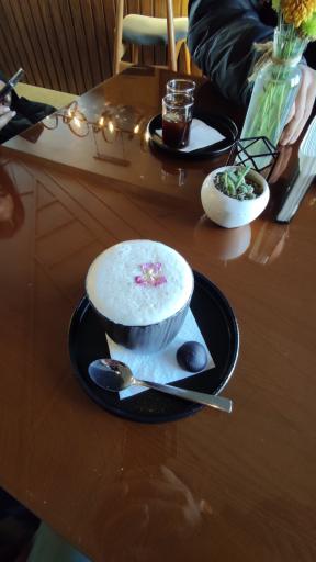 عکس کافه اَبرا