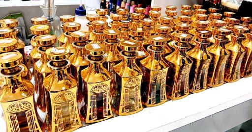 عکس فروشگاه لوازم بهداشتی آرایشی مارین