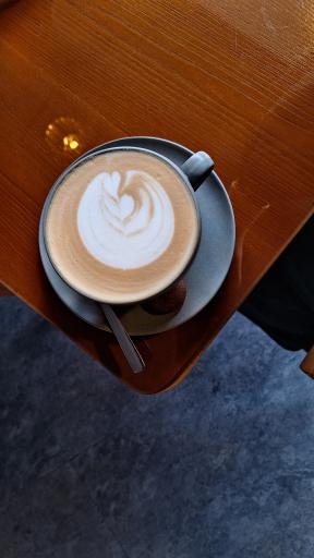 عکس کافه اَبرا