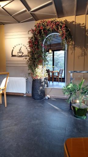 عکس کافه اَبرا