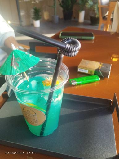 عکس کافه اَبرا