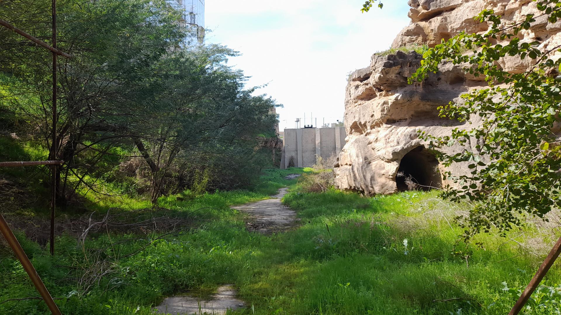 عکس دهانه نهر داریون (دارا)