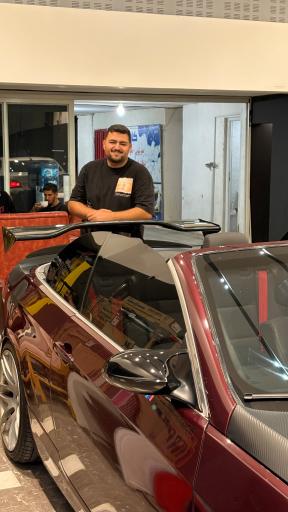 عکس شیشه دودی اصفهان شایان اسپرت