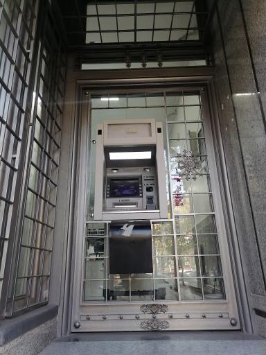 عکس خودپرداز موسسه ملل