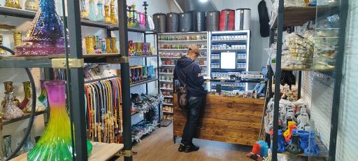 فروشگاه دخانيات بهار