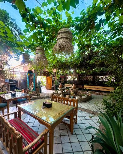 عکس رستوران قصر ضیافت