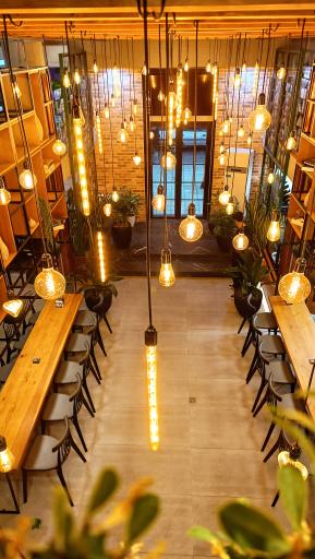 عکس کافه رستوران نیوان