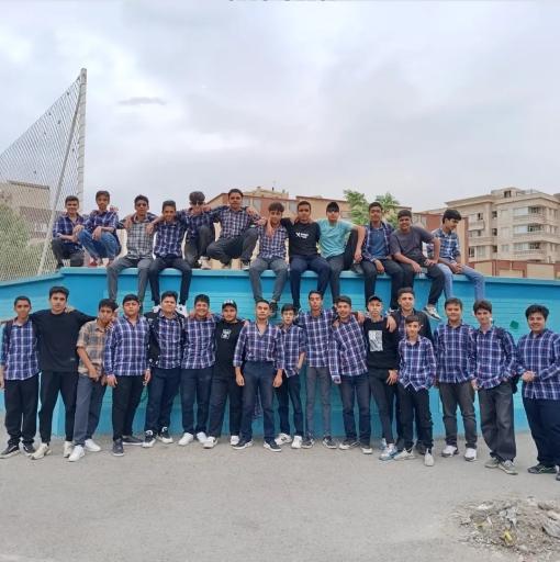 عکس دبیرستان دولتی پسرانه متوسطه اول جلیل مرشدیان